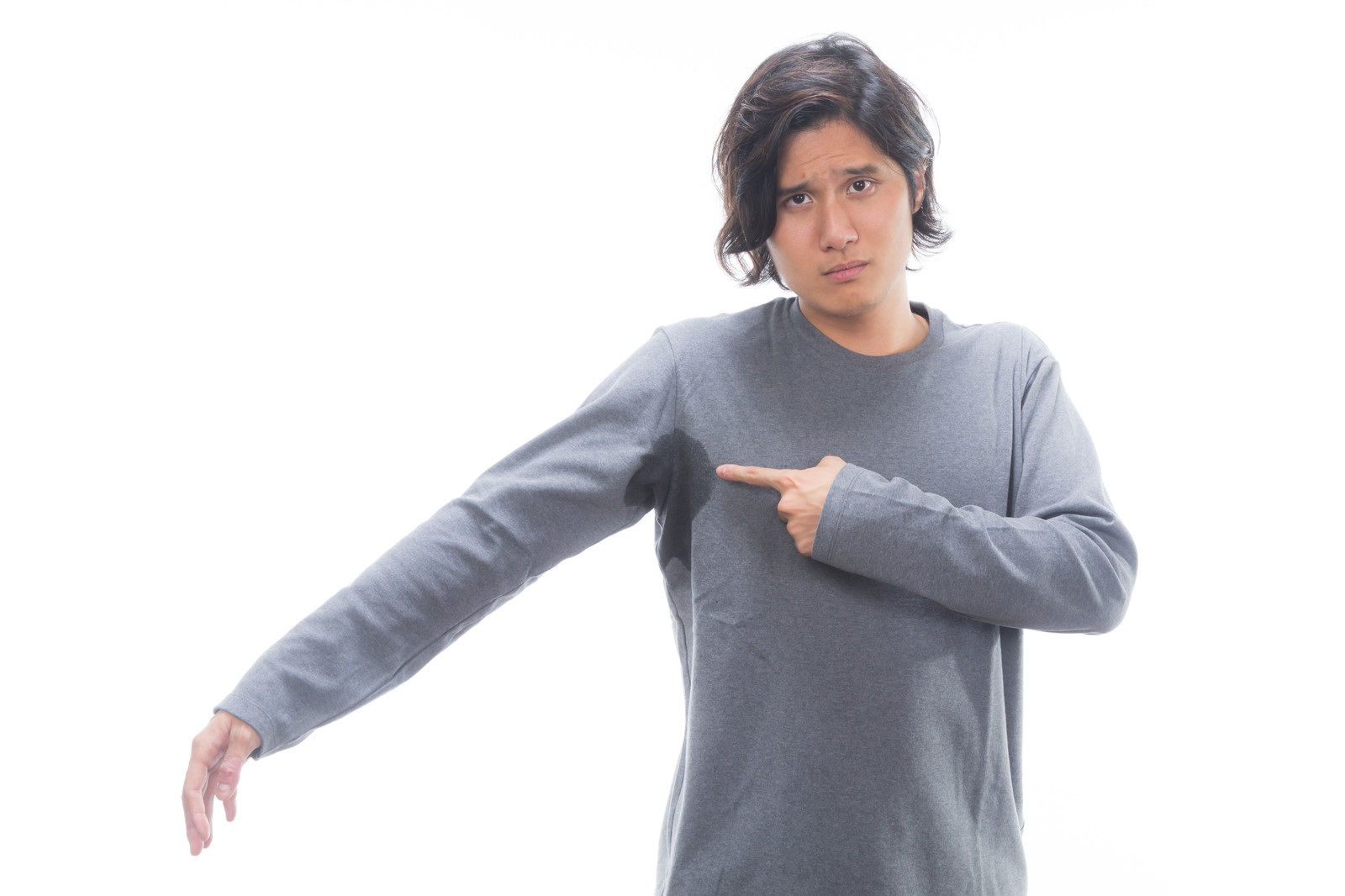ワキガ臭がする服の臭いを洗濯で取るには！？おすすめ商品をご紹介